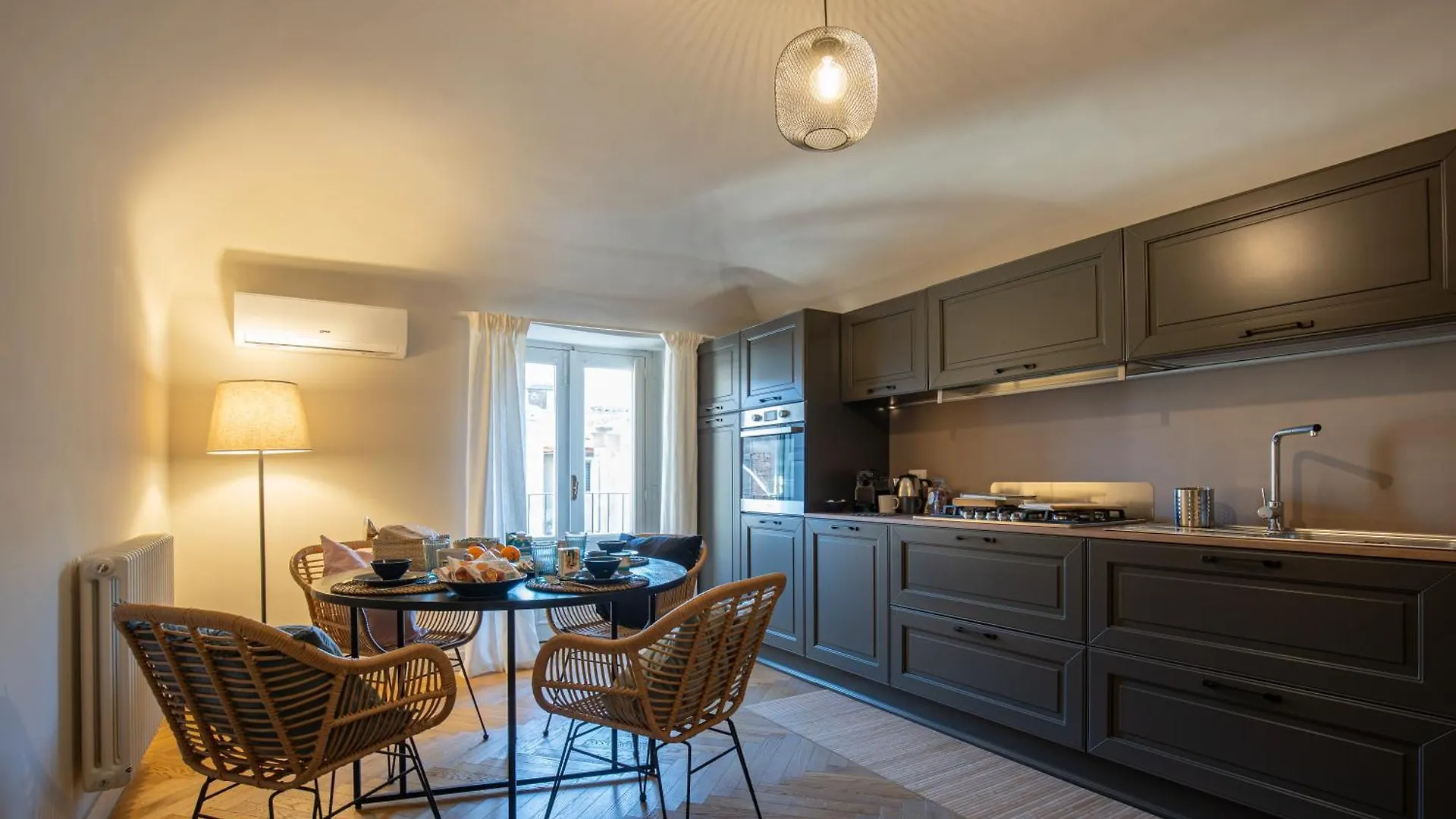 Mirone - Suite Apartments Catania Centro 0*,