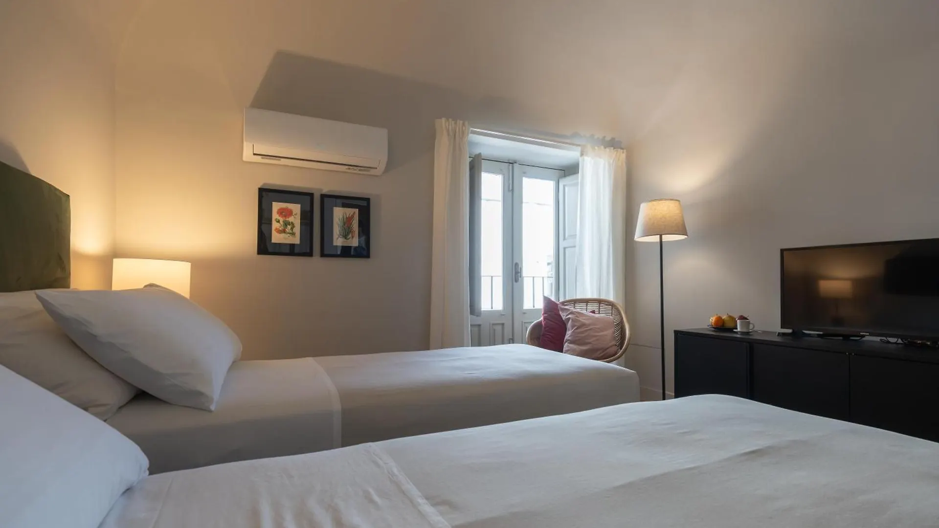 Mirone - Suite Apartments Catania Centro 0*,  Italië
