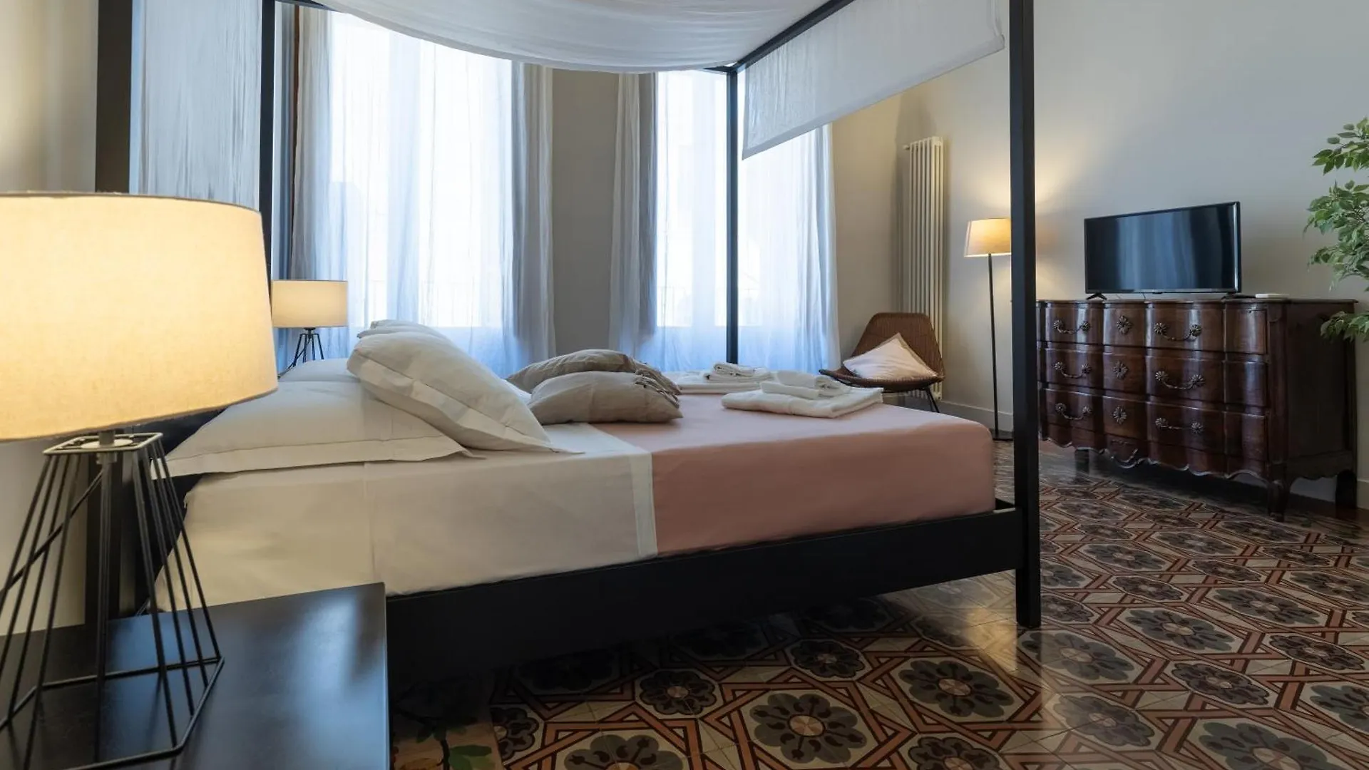 Mirone - Suite Apartments Catania Centro