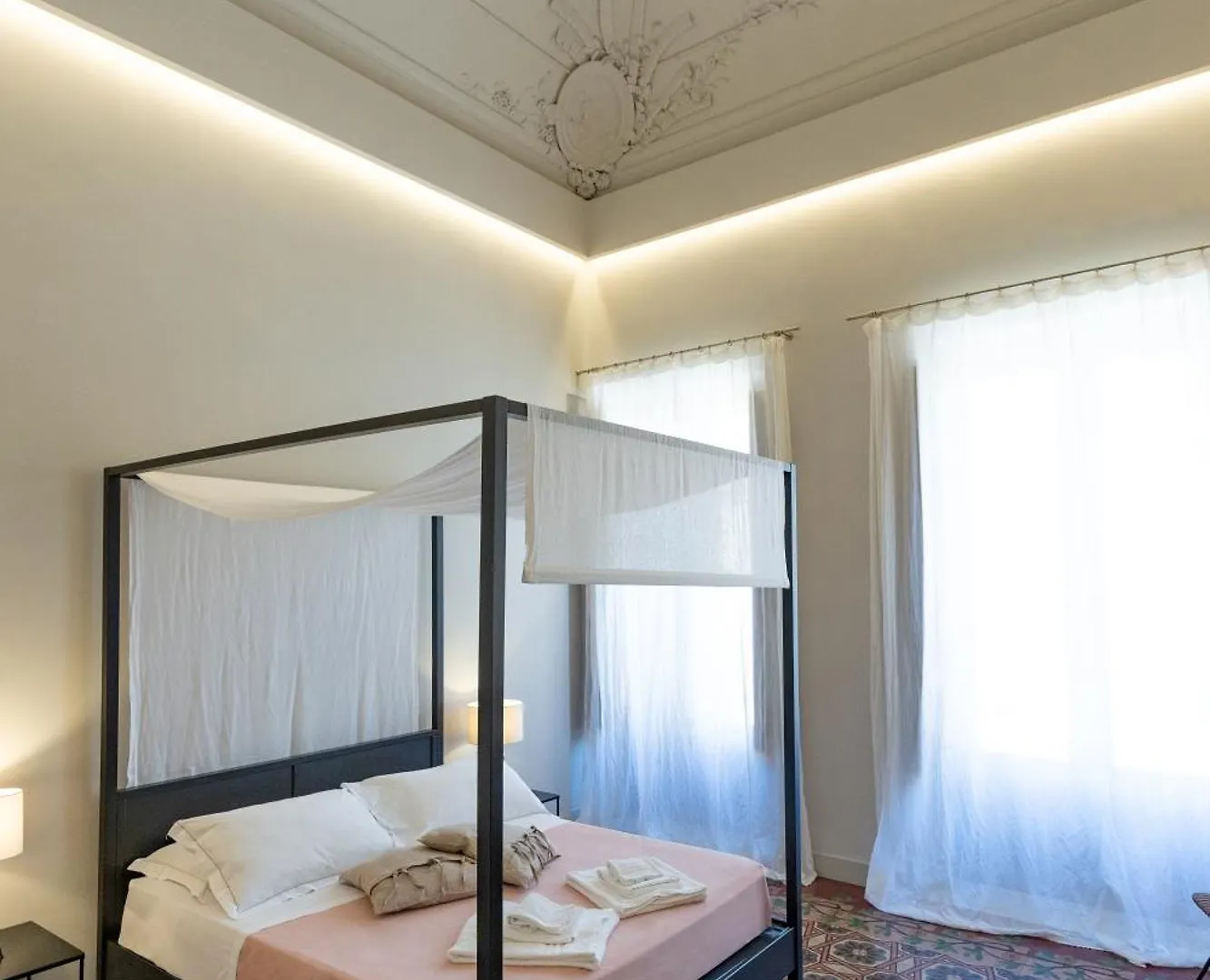 Mirone - Suite Apartments Catania Centro 0*,  Italië